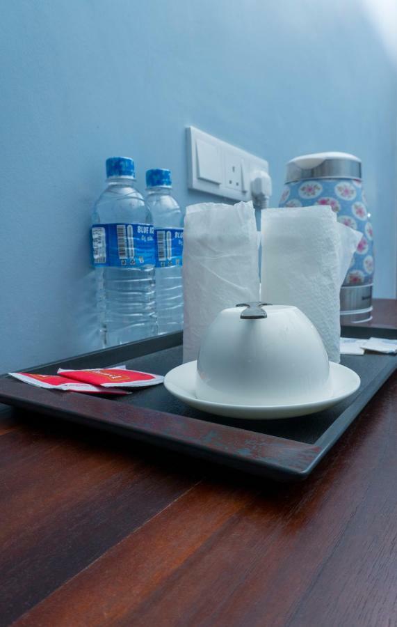 Mrd Beach Hotel トリンコマリー エクステリア 写真