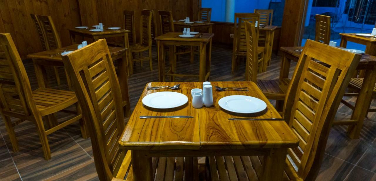 Mrd Beach Hotel トリンコマリー エクステリア 写真